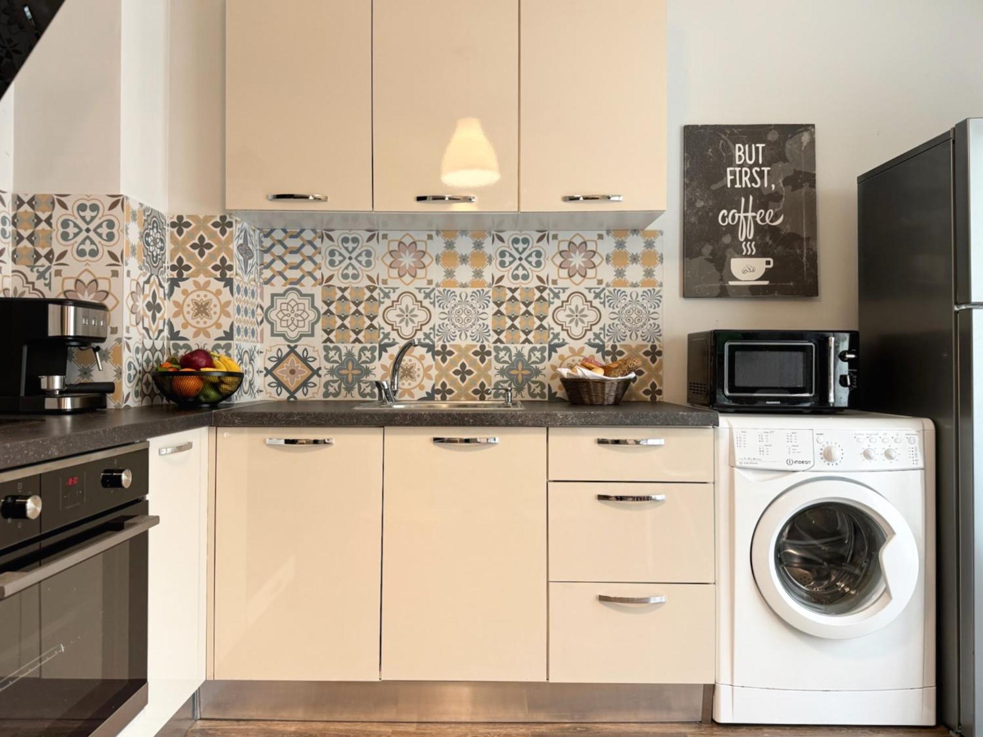 Top Centre Plovdiv Apt. With Parking For 4 Guests Exteriör bild